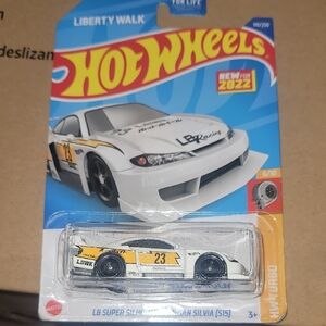 LB Super Silhouette Nissan Silvia (S15) - White and Yellow